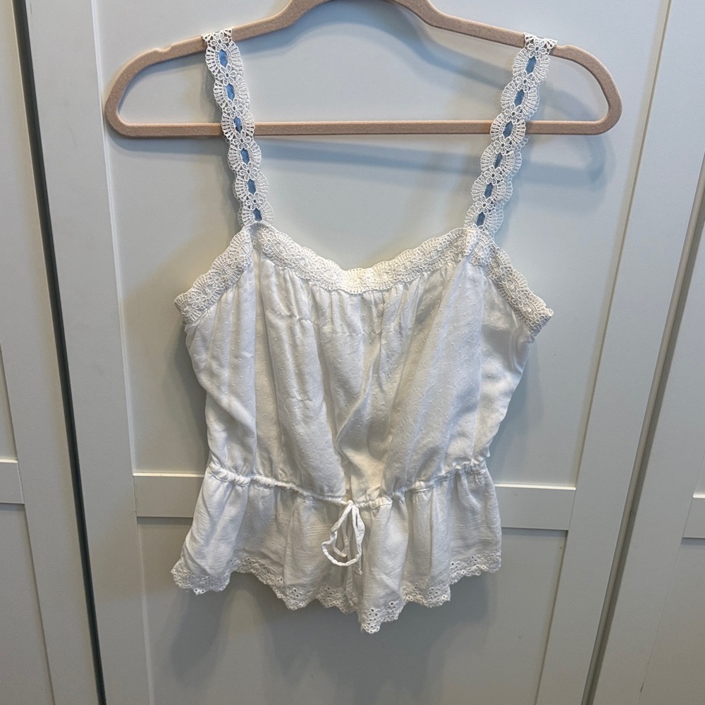 Like new PAIGE white Lace Detail Top